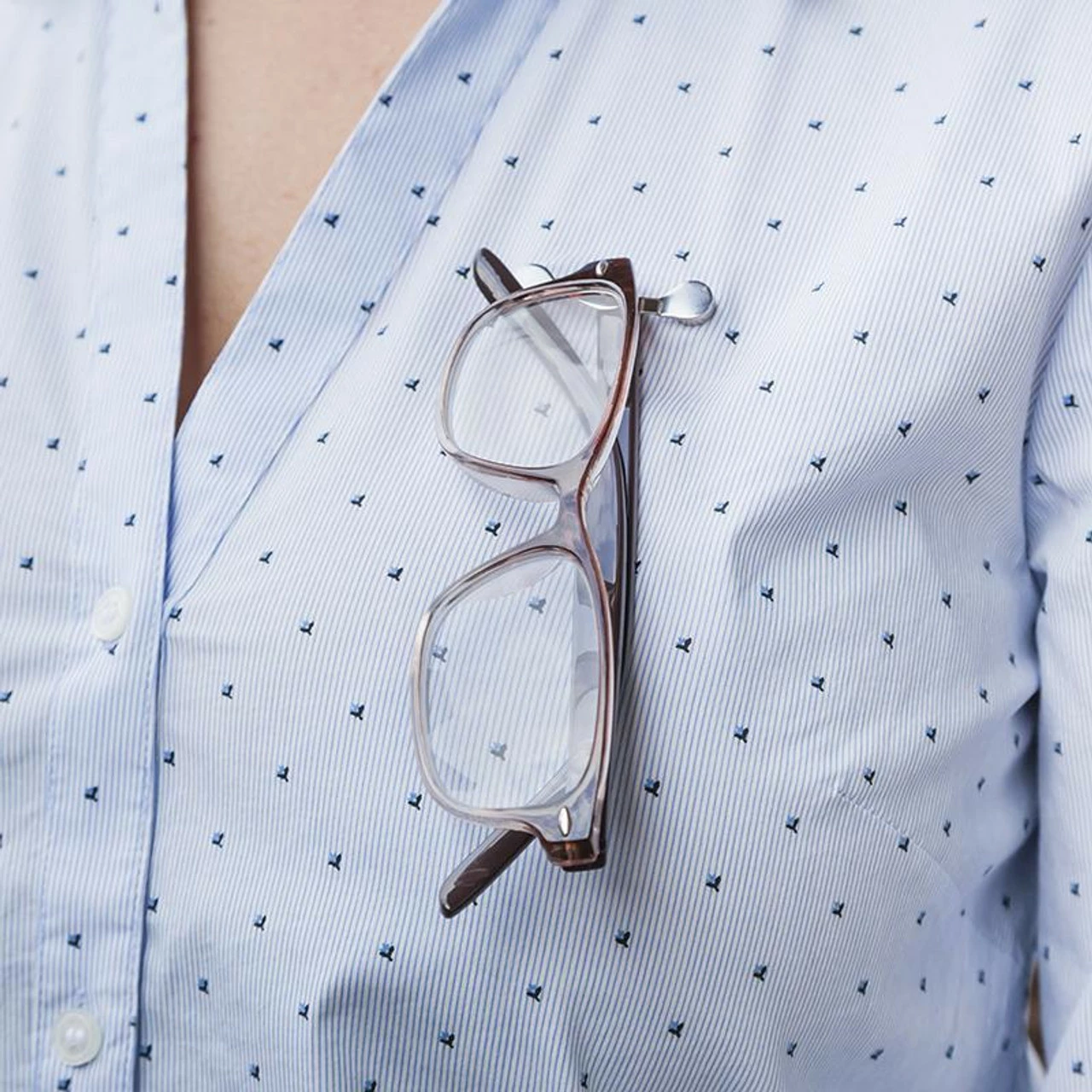 Best Pirce 😀 READEREST MAGNETIC GLASSES CLIP B3618 🔥 4 Best Pirce 😀 READEREST MAGNETIC GLASSES CLIP B3618 🔥 - Image 2