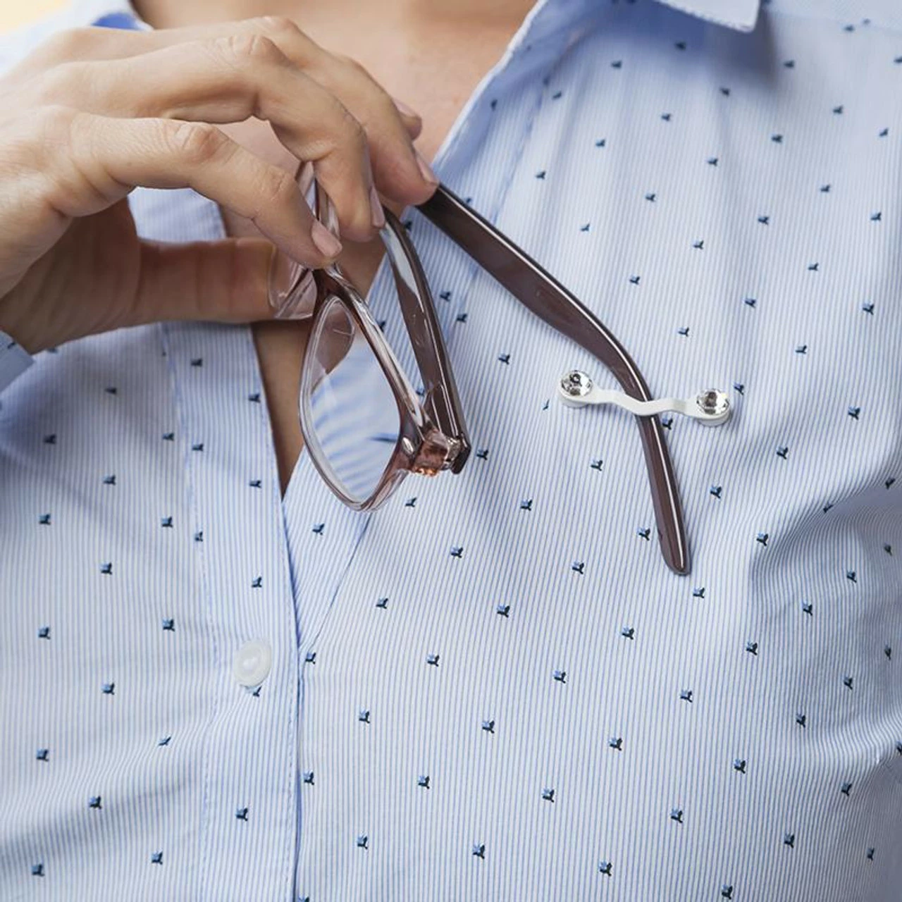 Best Pirce 😀 READEREST MAGNETIC GLASSES CLIP B3618 🔥 3 Best Pirce 😀 READEREST MAGNETIC GLASSES CLIP B3618 🔥